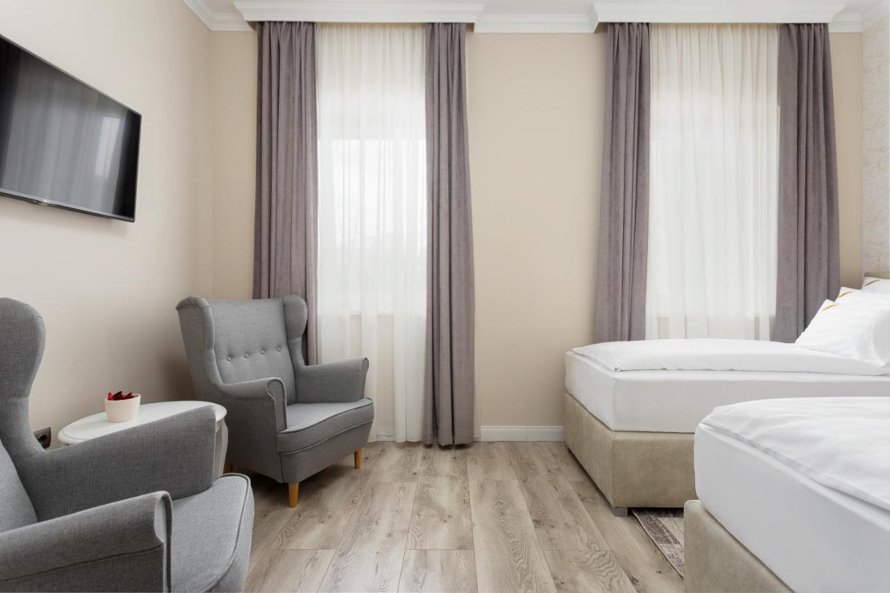 Poroszló Notarius Vendeghaz Bed & Breakfast エクステリア 写真